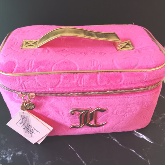 NWT 💥 JUICY COUTURE FUCHSIA VELOUR TRAVEL COSMETIC BAG w/Travel Size Bottle - Picture 3 of 9